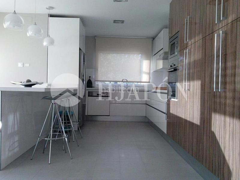 Foto 25e3680d-e6a9-4e3b-83ea-0ec4952393c5. Casa amb calefacció aparcament piscina a Alella