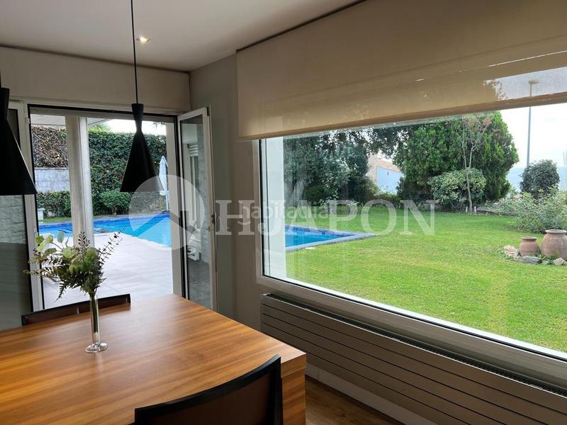 Foto 693a01bb-211d-45a8-b60b-f07cedaa0ead. Casa amb calefacció aparcament piscina a Alella