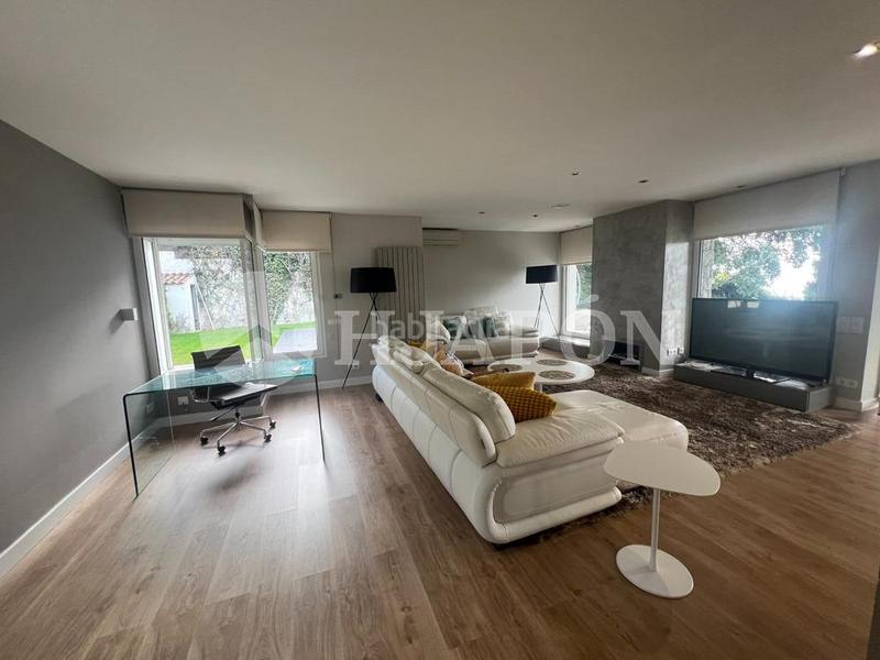 Foto cefb0a64-99e5-4472-848b-90caf29ef3df. Casa amb calefacció aparcament piscina a Alella