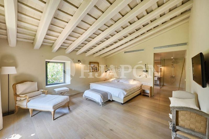 Foto 71ef96a9-0247-4225-9657-ff9fbc479e82. Casa amb aparcament piscina a Alella