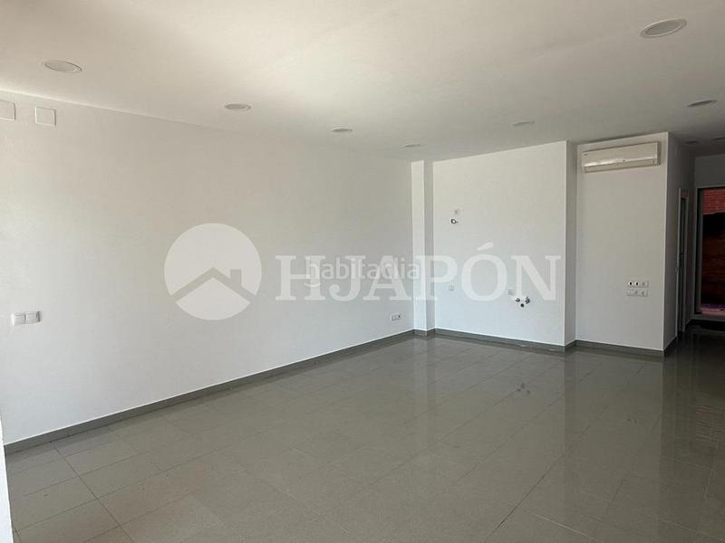 Foto fa627cc7-a6b2-4284-89c6-ccd062e4c352. Lloguer local comercial a Lloreda Badalona