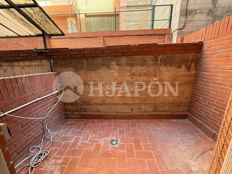 Foto 3a7ab0d8-dc2a-43d5-a3bc-db6131141348. Miete büro in Lloreda Badalona