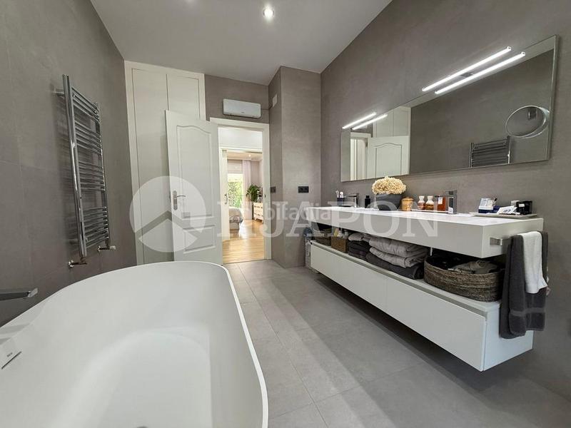 Foto 7c105156-8416-410b-a740-0450a9441354. Casa exclusiva propiedad en pleno centro de teia en Teià