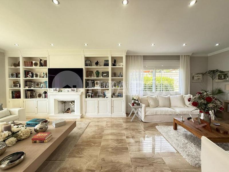 Foto cd7c264d-c163-4625-8a46-fc3ad832364a. Casa  con piscina y jardin . en Teià