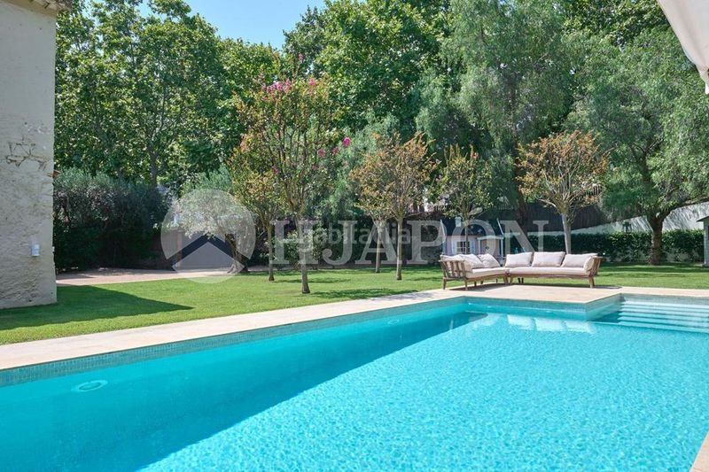 Foto 477da7f7-3239-41aa-8dc3-2d3e6a3d2243. Masia amb aparcament piscina a Alella