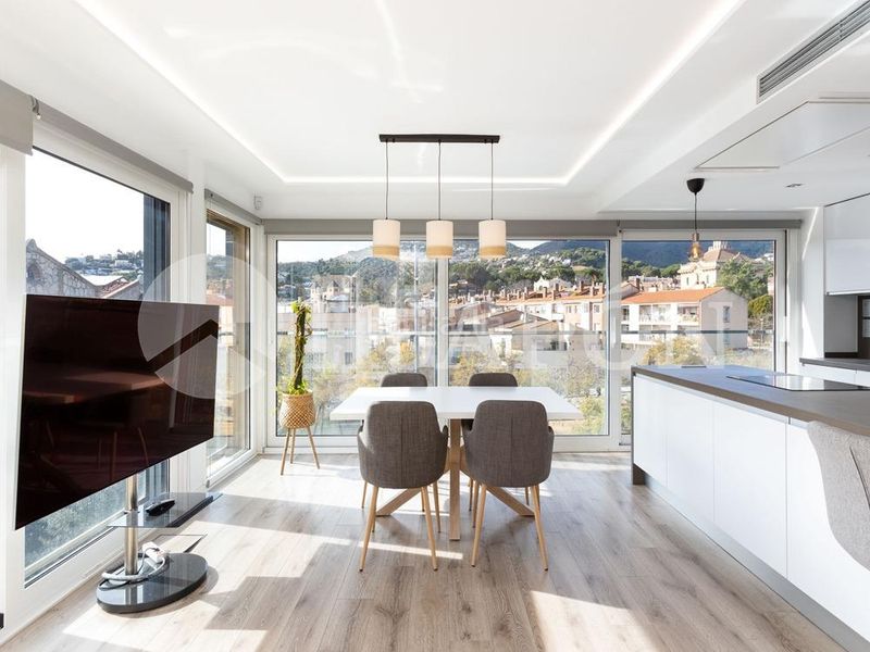 Foto 08d58ead-e2cb-4f5f-8017-263b1dca0721. Pis amb aparcament piscina a Alella