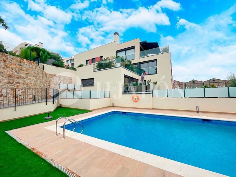 Foto 32f38a7b-57de-4a04-a2eb-30071a9a5e94. Appartamento con riscaldamento parcheggio piscina in Alella