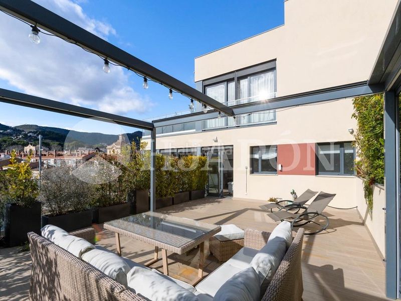 Foto 413588aa-e8cb-462a-8bf8-2c260d3954b3. Pis amb aparcament piscina a Alella