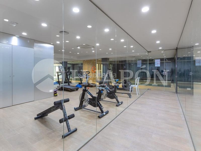 Foto 6845b254-6a79-4e84-aa10-39be5b170308. Pis amb aparcament piscina a Alella