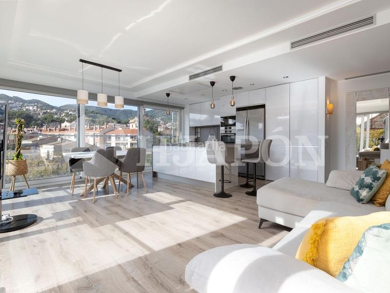 Foto a226c089-b464-4cc8-9879-fce12d5ea993. Pis amb aparcament piscina a Alella