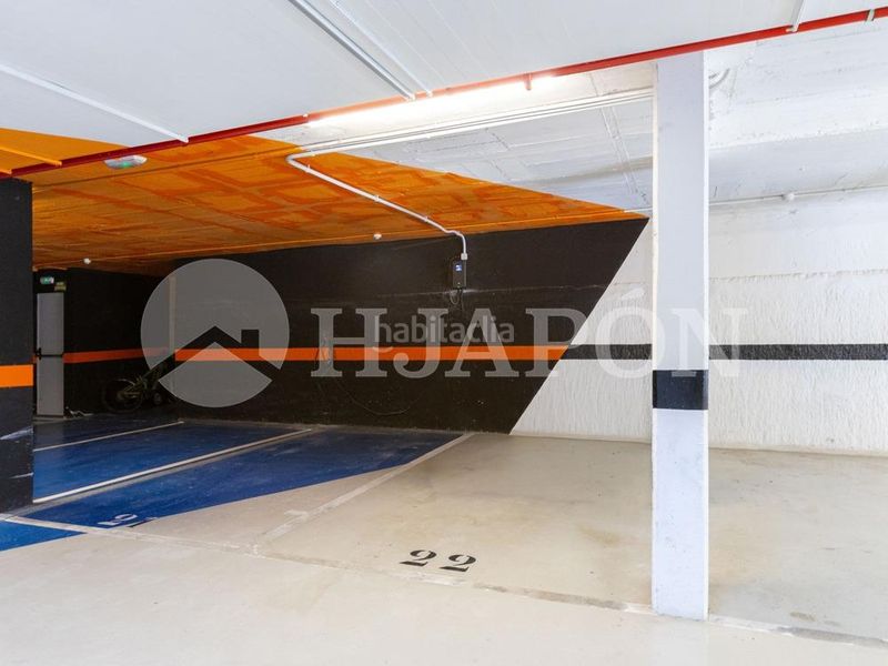 Foto edacbea5-01ab-4ab5-ac8d-94b1954919d4. Pis amb aparcament piscina a Alella