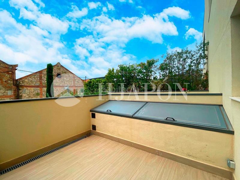 Foto f42b244d-f38e-47c1-b612-6a26208fff44. Appartamento con riscaldamento parcheggio piscina in Alella