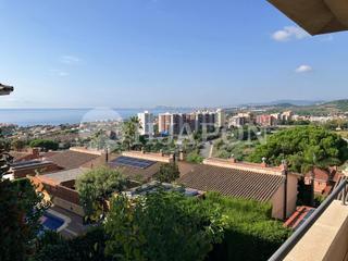 Maison à Teià. Vistas panorámicas al skyline de barcelona y al mar