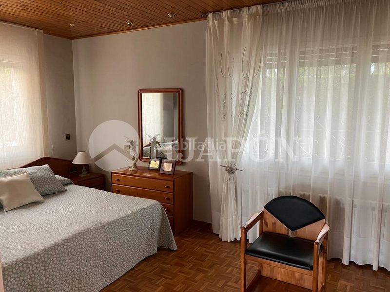 Foto 5d4e5380-1b9a-40c5-a3e4-c9cede8d95db. Casa amb calefacció aparcament piscina a Premià de Dalt
