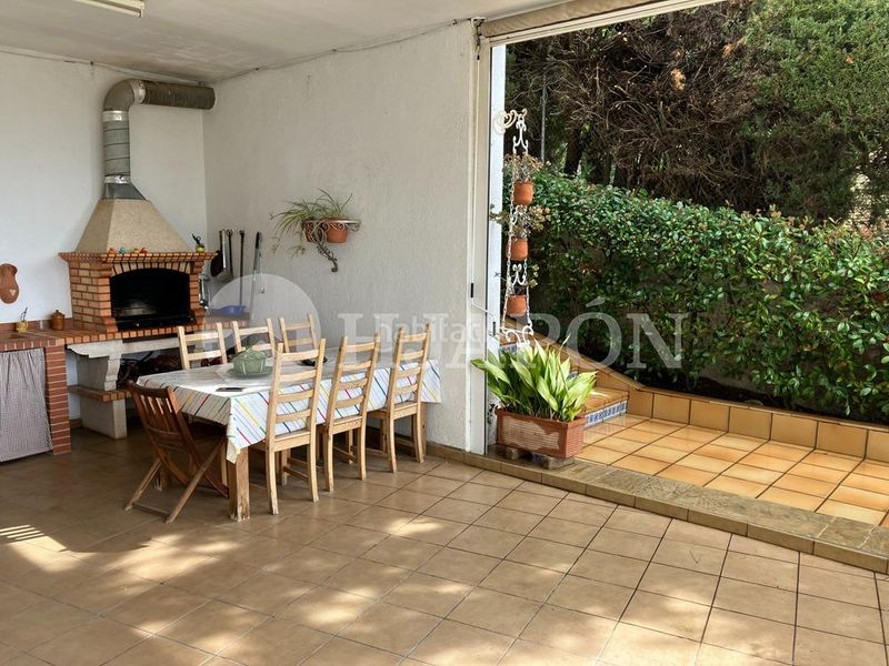 Foto eec5bd3a-6210-48d3-b9bc-97a38aa70dcb. Casa amb calefacció aparcament piscina a Premià de Dalt