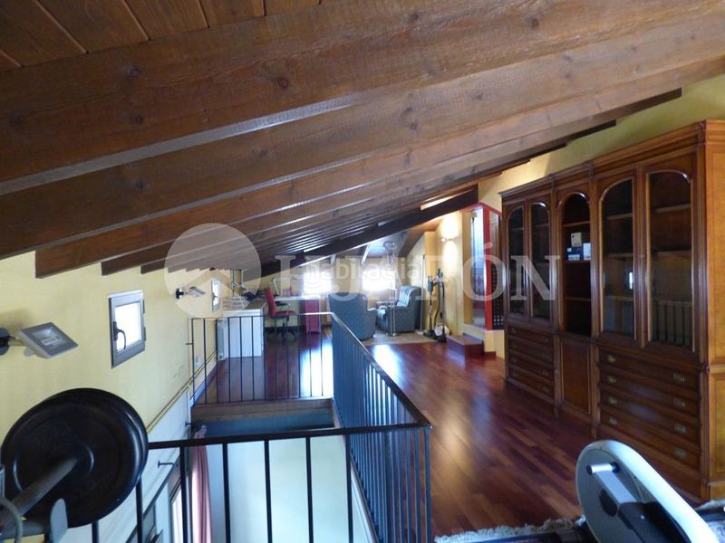 Foto 08f66798-5d57-49b8-84e5-191819db00ea. Casa amb calefacció aparcament piscina a Teià