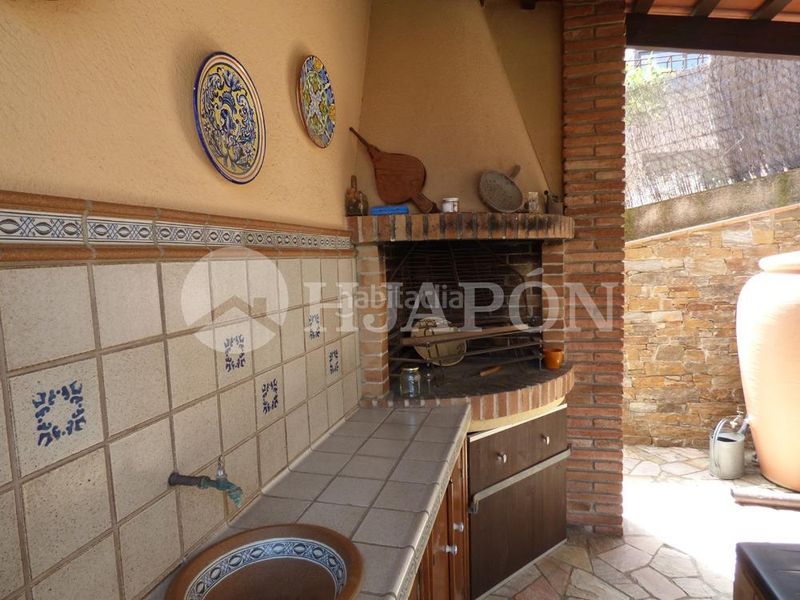 Foto 30a11acb-8c9b-4fa1-b6a5-f086368ee40a. Casa amb calefacció aparcament piscina a Teià