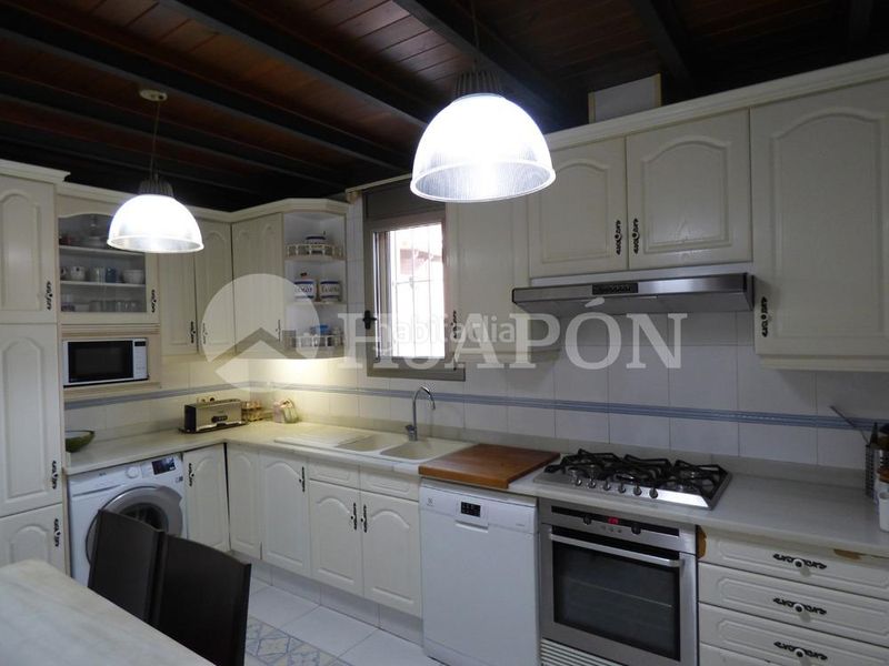 Foto 30f92074-e0dd-41b5-a97e-806802da985e. Casa amb calefacció aparcament piscina a Teià