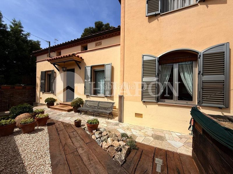 Foto 6c7d9ca0-e319-4bbb-82b6-935d2983aed1. Casa amb calefacció aparcament piscina a Teià