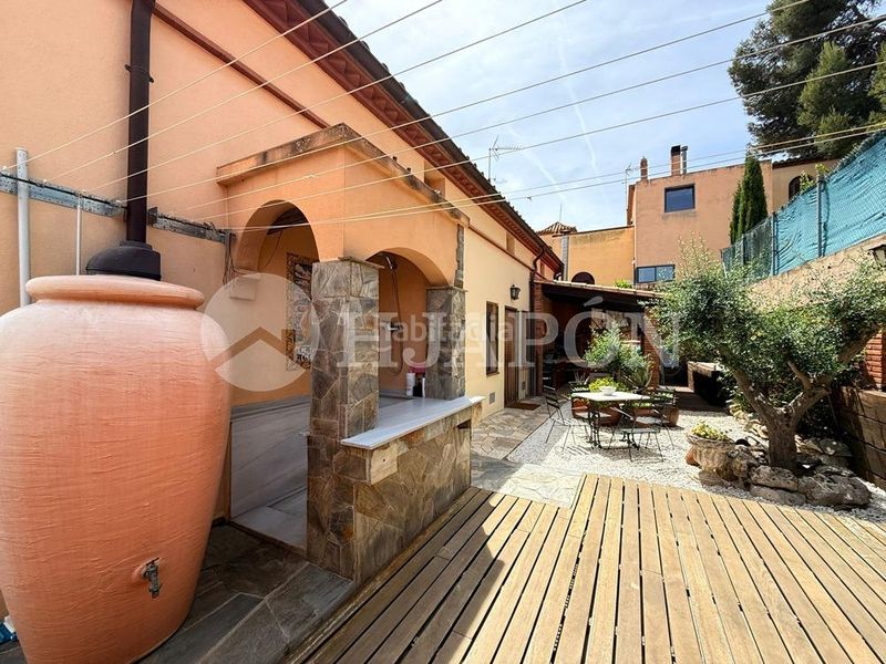 Foto ba36bd39-6f1d-4f41-af92-8cf6ceb166cb. Casa amb calefacció aparcament piscina a Teià