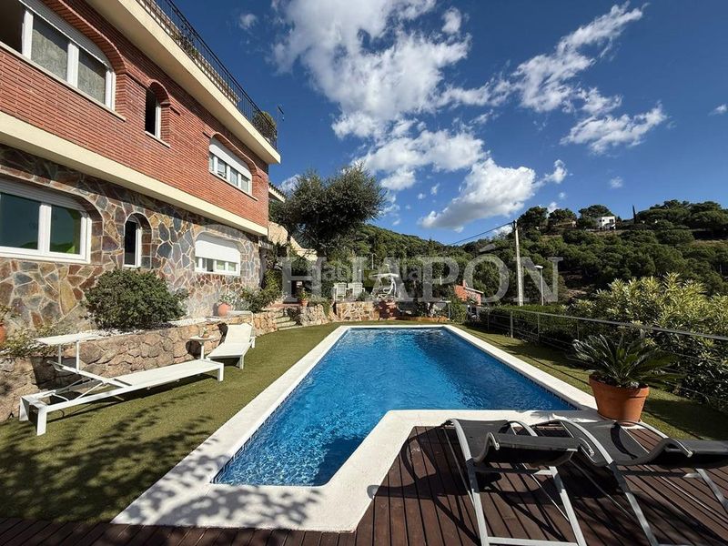 Foto 95368550-4532-4d07-af4b-8a83e95ff420. Casa amb calefacció aparcament a Alella