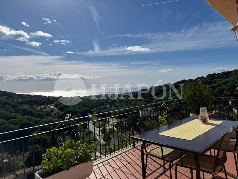 Foto a47217a4-4183-494f-8297-0e33ee8f0103. Casa amb calefacció aparcament a Alella