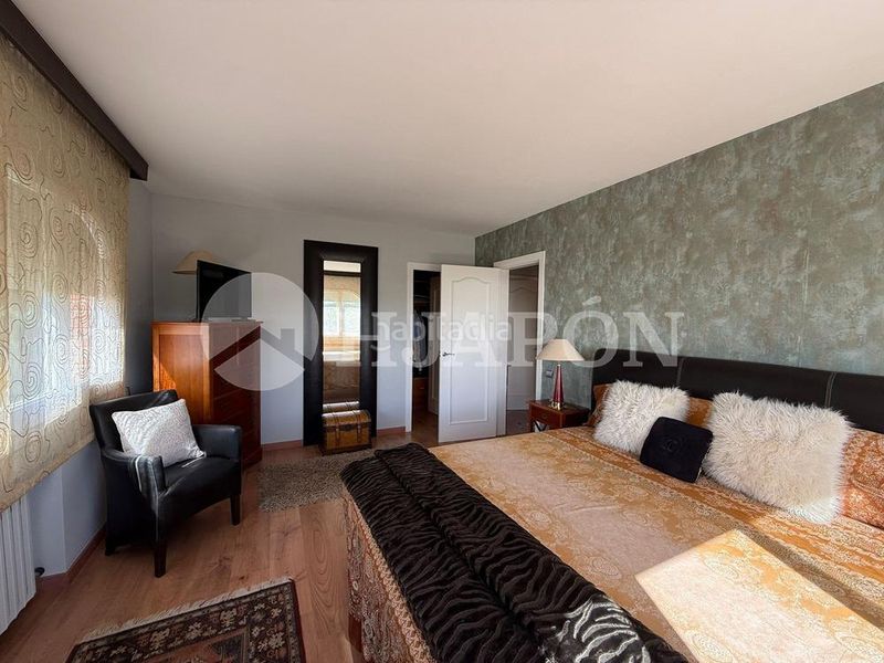 Foto fa081522-ea1b-493c-bb1d-00fadd0fb0e3. Casa amb calefacció aparcament a Alella