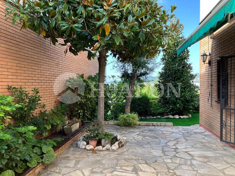 Foto ab438193-b313-4a0b-86fe-0b6e7db474cd. Haus mit heizung parking pool in Teià