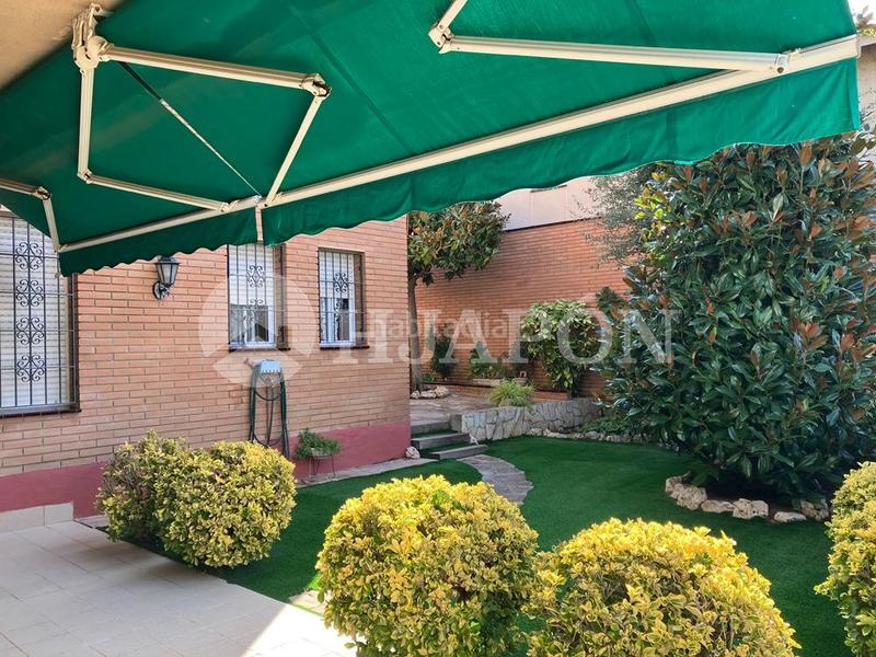 Foto b698cbb3-423e-47e9-b82c-62d741a0eff3. Haus mit heizung parking pool in Teià