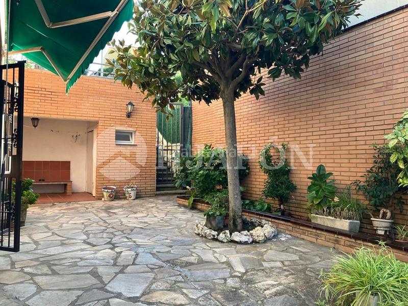 Foto b78e6f24-1cff-42fc-a23c-3afa4b3f67d8. Haus mit heizung parking pool in Teià