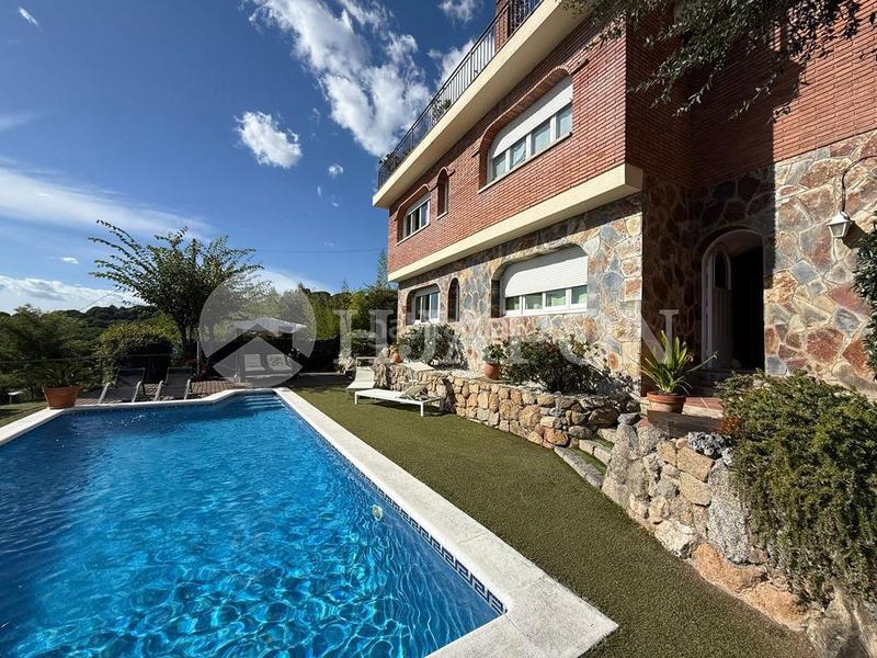 Foto 27aaeff1-2420-4379-8562-942c75c79b91. Casa con riscaldamento parcheggio in Alella