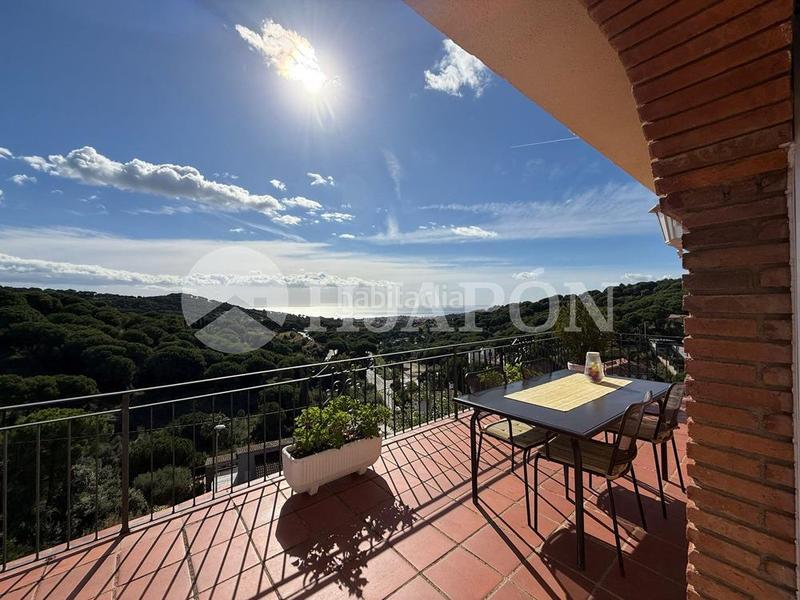 Foto 2cf35973-4f58-429c-8355-c2f116e4df3f. Casa con riscaldamento parcheggio in Alella