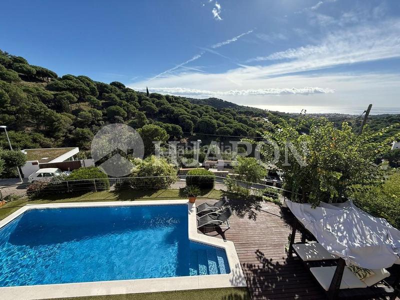 Foto 3c3be45f-a2a6-4c08-8f25-20f05c9c501e. Casa con riscaldamento parcheggio in Alella