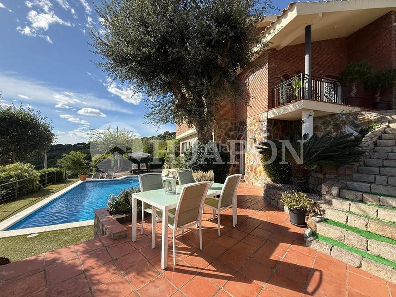 Foto 44c26c24-795a-4185-a8f4-97912f0e0837. Casa con riscaldamento parcheggio in Alella