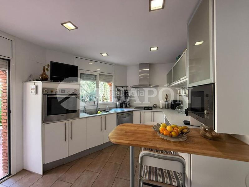 Foto 8a111d21-f740-43f1-8bef-36593d24b760. Casa con riscaldamento parcheggio in Alella