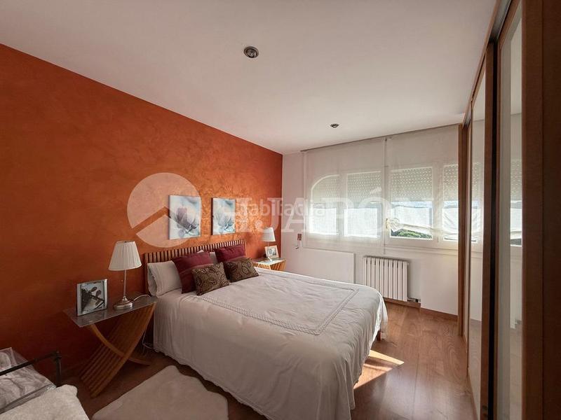 Foto b3615a76-c591-4661-875b-b80f28541113. Casa con riscaldamento parcheggio in Alella