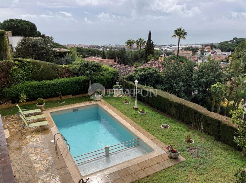 Foto fa8875b1-f04e-44b7-a1da-5e56be370490. Casa  con piscina en premia de dalt. en Premià de Dalt