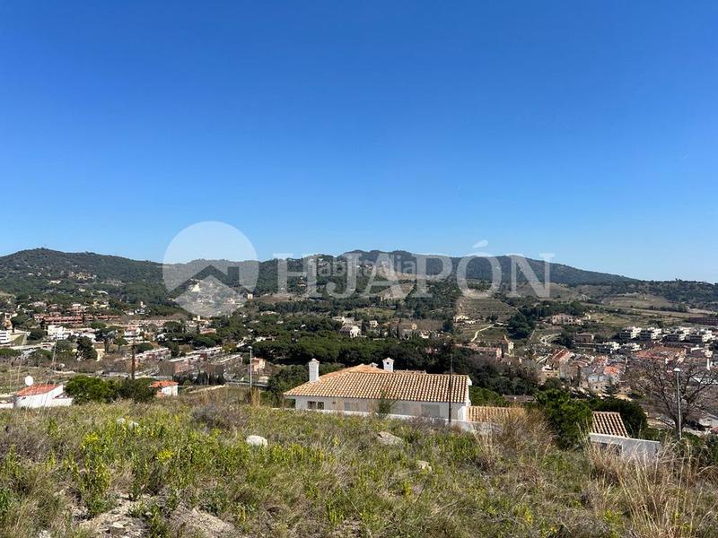 Foto e778946a-6847-46d1-8742-1c7beab82f0c. Terreno residenziale in Alella