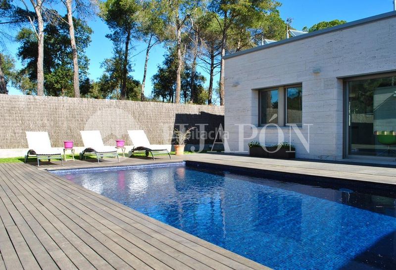 Foto bf34b6ba-acbd-4e04-907a-232cd7c6dc91. Casa amb calefacció aparcament piscina a Vallromanes