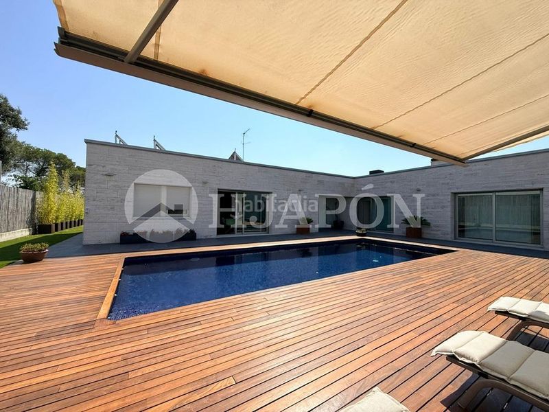 Foto cfed5440-1e8f-44df-a4ec-30a63b77b0c0. Casa amb calefacció aparcament piscina a Vallromanes