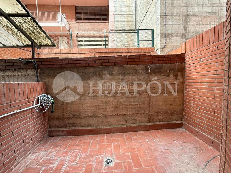 Foto 25573bca-d96f-42c6-96f6-cf1d182b79f3. Locale commerciale in Lloreda Badalona