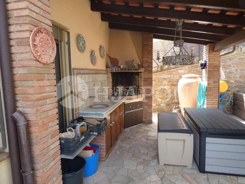 Foto dbebb90a-a78d-4701-8b8f-602225d77401. Maison avec chauffage parking piscine dans Teià