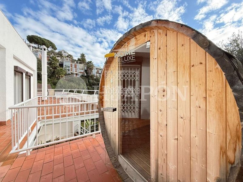 Foto 236bcbf4-9926-4bab-845c-cfe7995e5c65. Casa amb aparcament piscina a Alella