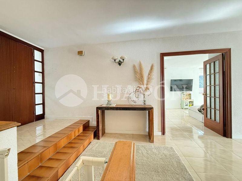 Foto 357fdc84-6976-48bc-be05-352dc3bb95c4. Casa amb aparcament piscina a Alella