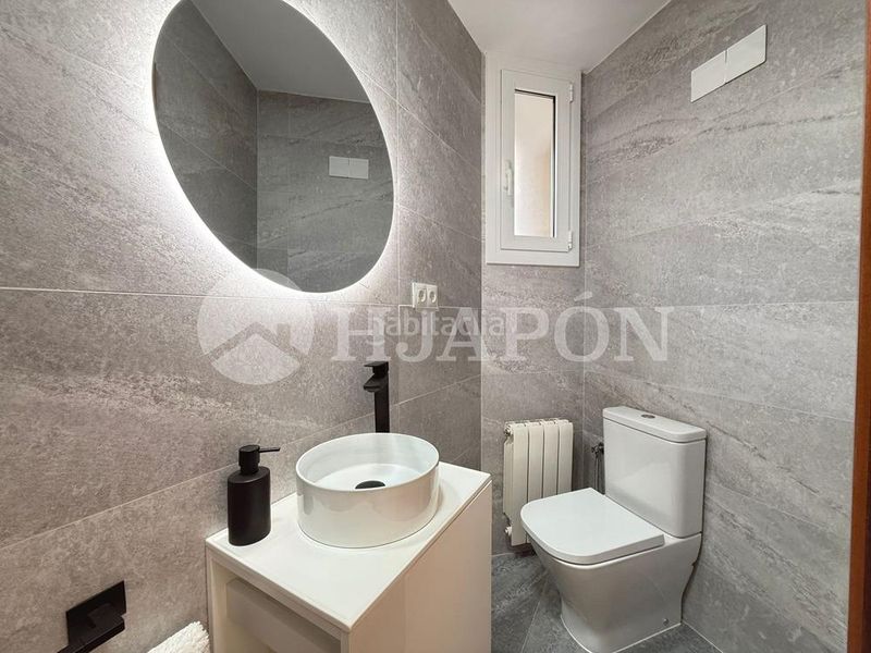 Foto 426bef36-67ce-46be-a531-44fa7d3ed147. Casa amb aparcament piscina a Alella