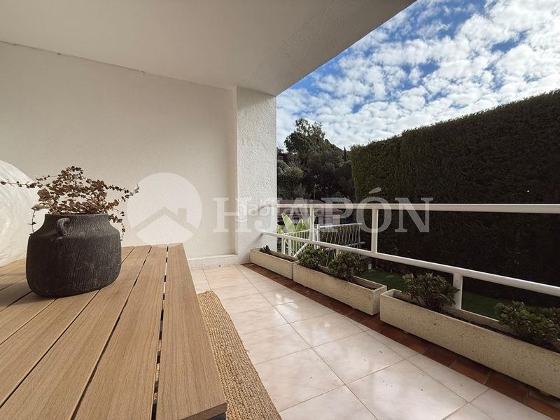 Foto 9f3fdcff-cf89-4e0a-9742-8dff2dcefe94. Casa amb aparcament piscina a Alella