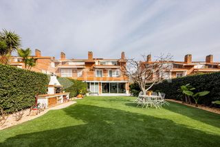 Casa en Alella. Exclusiva y única propiedad en alella