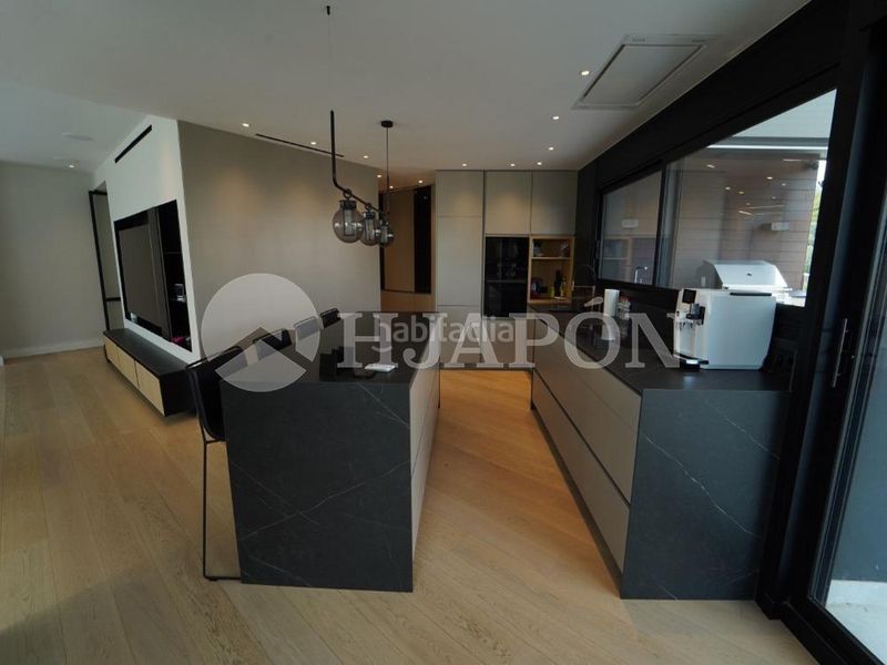 Foto 36886c9a-dcfc-4bd6-8b5f-f6a77f312a31. Àtic a Putget - Farró Barcelona