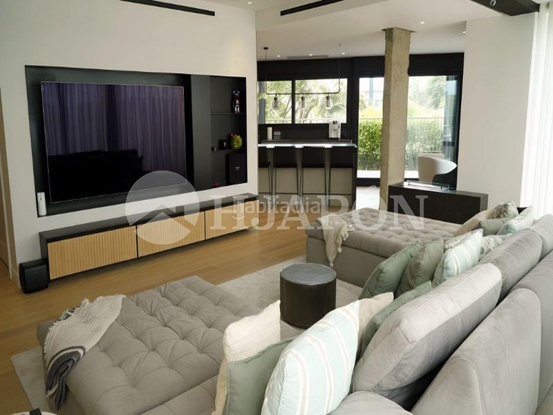 Foto 47069135-ba65-48d0-81c3-78953b224e1e. Àtic a Putget - Farró Barcelona