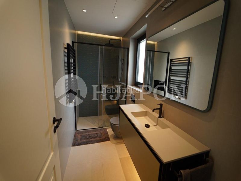 Foto e9ed4107-ab7b-40fe-8093-682eb8fe4bb3. Àtic a Putget - Farró Barcelona